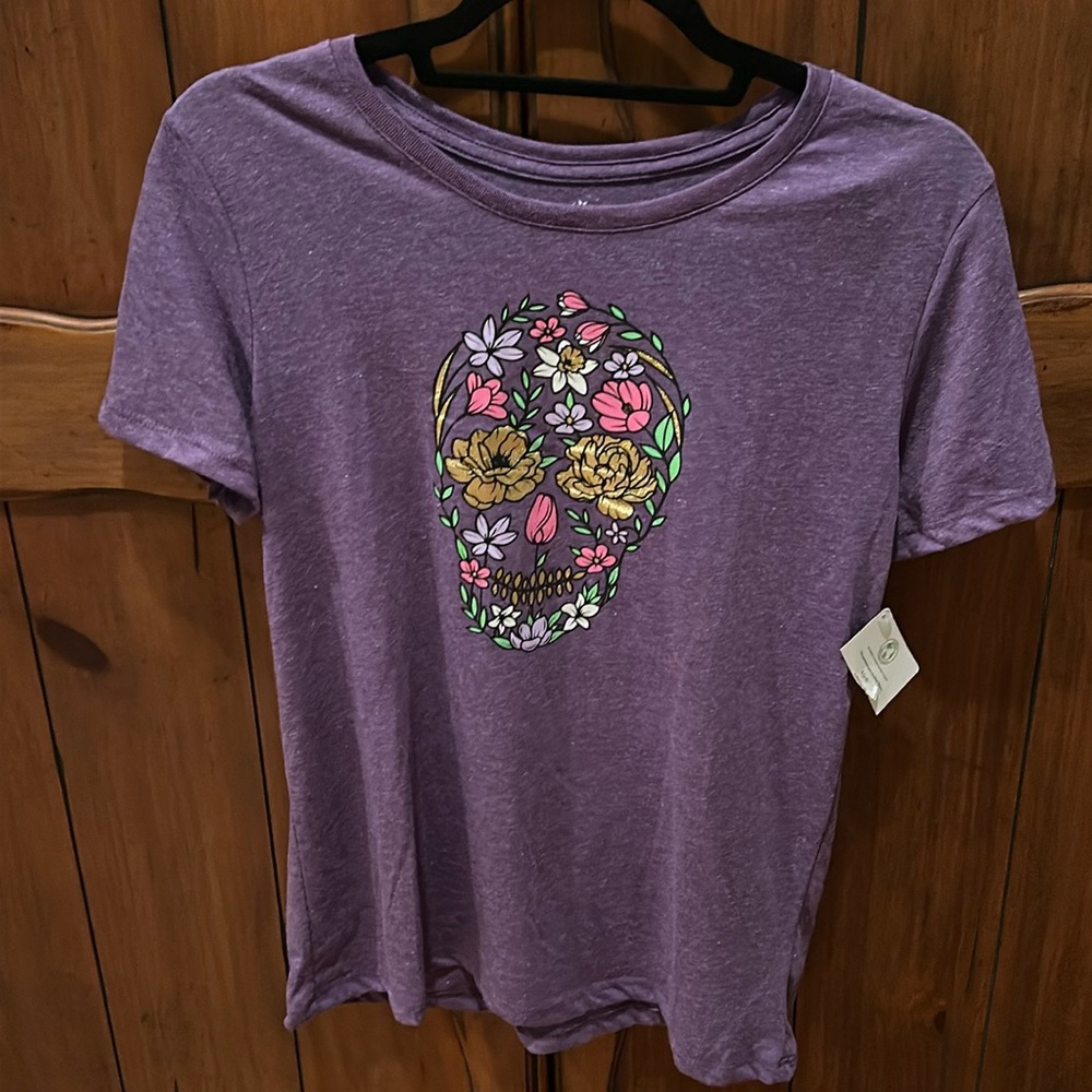 Purple skull tee shirt